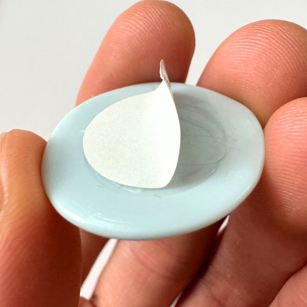 bulina-dublu-adeziva-transparenta-pentru-lipit-sigilii-2cm