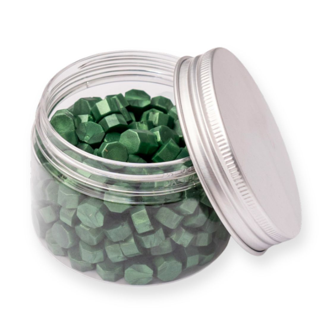 Beads ceara, verde pin sidefat, granule ceara pentru sigilii